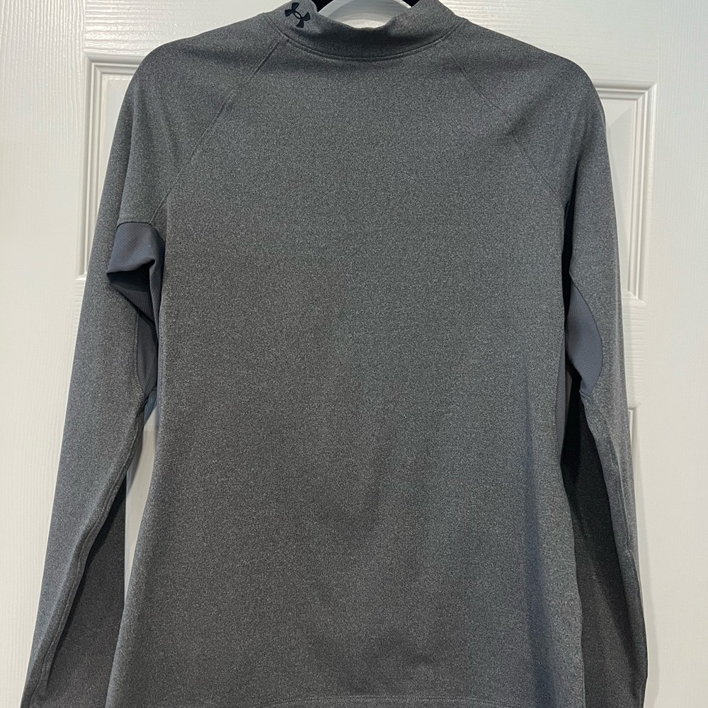 ✨NWOT✨ Under Armour Charcoal ColdGear Top
